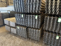 Poutre en acier au carbone robuste pour les projets de construction industrielle en structure métallique