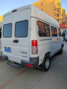 Minibús <span class=keywords><strong>Iveco</strong></span> Usado <span class=keywords><strong>de</strong></span> 6 Plazas, Modelo 2017, Minibús <span class=keywords><strong>de</strong></span> <span class=keywords><strong>Segunda</strong></span> <span class=keywords><strong>Mano</strong></span> - Product Image 3