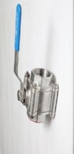 Válvula de Bola Industrial de Acero Inoxidable de 3 Piezas CF8 CF8M de Pasaje Completo Roscada NPT con Conexión por Enchufe 150 #   Válvula de Accionamiento por Palanca - Product Image 3