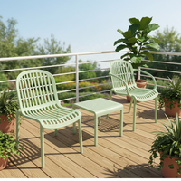 Chaise de salle à manger moderne empilable, légère, rafraîchissante et imperméable avec accoudoirs pour la maison, le bureau, l'appartement, l'école, les patios et les cafés