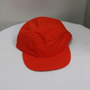 หมวกกีฬาแบบมีโลโก้ปัก หมวกแก๊ปทรงทรัคเกอร์ ผ้าโพลีเอสเตอร์ 100% แบบด็อบบี้ กันน้ำ ระบายอากาศได้ดี รับผลิตตามแบบ สั่งทำได้ - Product Image 3