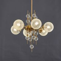 Amerikanische Minimalistische Moderne Pendelleuchte mit Eisen-Glas-Lampenschirm für Schlafzimmer Esstisch Wohnzimmer Verfügbar in Mittleren Größen