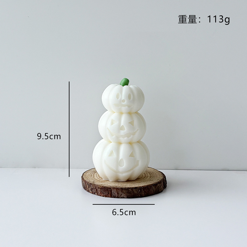 Three consecutive pumpkin F416 white, French vanilla (fragrance)