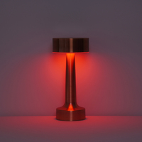 Lampe de bureau sans fil étanche IP54 rechargeable avec plateau de charge, lampe de table moderne portable pour restaurant, bar, hôtel, extérieur