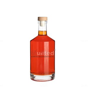 Bouteille en verre transparente de 750 ml pour <span class=keywords><strong>vodka</strong></span> et gin de luxe <span class=keywords><strong>russe</strong></span> à bas <span class=keywords><strong>prix</strong></span> – Vente en gros – Fabricant de bouteilles en verre personnalisées - Product Image 4
