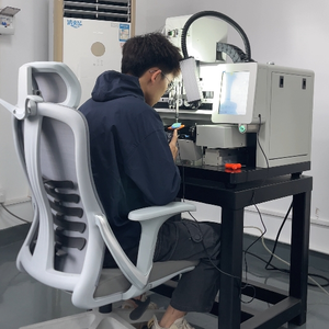 Yubang Fortschrittliche Mini 5-Achsen Schmuckfassungsmaschine |   Automatische Diamant-Wachsstein-Einlage für Ringe, Anhänger, Armbänder und Sockel - Product Image 3
