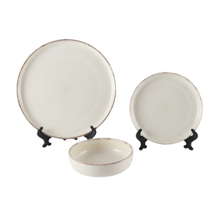 Vente en gros d'assiettes en céramique <span class=keywords><strong>vaisselle</strong></span> de style cuisine espagnole 16pcs grès <span class=keywords><strong>beige</strong></span> marron bord européen moucheté ensembles de <span class=keywords><strong>vaisselle</strong></span> - Product Image 1