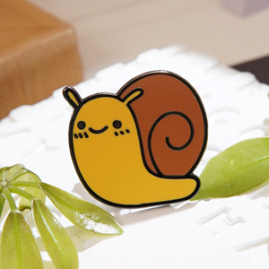 Épinglette en émail personnalisée LGC, mignon dessin animé <span class=keywords><strong>Corgi</strong></span> avec cœur, badge en métal pour collectionneur - Product Image 2