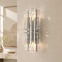 Applique murale moderne YH en cristal à 3 niveaux, lampe murale en cristal à prismes longs, base en laiton chromé poli pour couloir