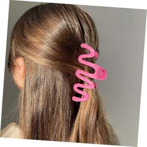 Pinzas de Pelo de Plástico de 10.5cm Color Crema con Diseño de Ondas de Hada, Pinzas de Pelo Modernas para Mujer, Venta al Por Mayor de Fábrica - Product Image 4