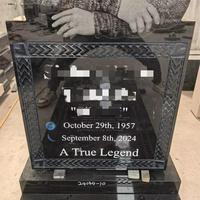 Monument funéraire moderne en granit noir américain Samistone avec base verticale et gravure laser pour cimetière