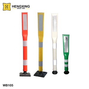 Délilinéateur à dessus plat réfléchissant PE diviseurs de voie en plastique <span class=keywords><strong>anti</strong></span>-impact borne de <span class=keywords><strong>stationnement</strong></span> poste de sécurité de rebond - Product Image 3