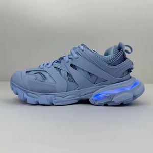 Calzado deportivo de lujo de alta calidad con diseño LED para hombre y mujer, con cordones de cuero genuino, apto para todas las estaciones. - Product Image 5