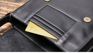 <span class=keywords><strong>Sac</strong></span> messager en <span class=keywords><strong>cuir</strong></span> personnalisé avec logo de marque tendance, <span class=keywords><strong>sac</strong></span> à <span class=keywords><strong>bandoulière</strong></span> vintage en <span class=keywords><strong>cuir</strong></span> de vachette Crazy Horse avec 3 porte-cartes, vente en gros - Product Image 3