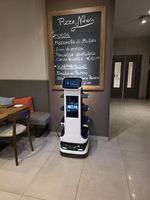Robot de service alimentaire multilingue MiCity, robot de livraison de sushis, charge utile de 40 kg, navigation laser, robot serveur de restaurant