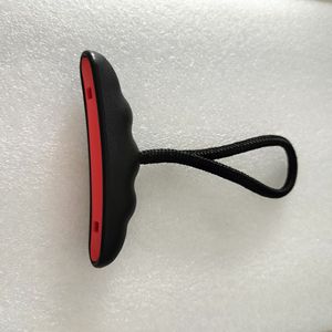 Laisse en polyuréthane rouge et noir avec corde élastique pour équipement de sports nautiques en plein air - Product Image 4