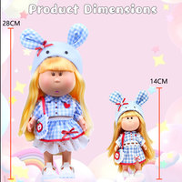 Poupée Mignonne Pomme de Terre avec Chapeau Bleu, Poupée Fille aux Longs Cheveux Blonds, Jouet en Vinyle, Cadeau pour Enfants, Poupée de Collection à Habiller avec Boîte Personnalisée