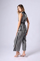 Ensemble deux pièces plissé à rayures noires et blanches, haut sans manches à col, pantalon court à jambes larges fendues avec ceinture, tenue décontractée d'été pour femme