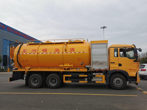 Camion per Aspirazione Fognaria HOWO 6x4 Progettato per Servizi Comunali con Pompa ad Alto Vuoto per Raccolta Rifiuti - Product Image 3