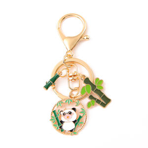 سلسلة مفاتيح جذابة جذابة بطراز صيني إبداعي لطيف مطلي بالإيبوكسي على شكل حيوانات الباندا ، سلسلة مفاتيح جذابة للهدايا التذكارية ، حقائب هدايا المحفظة - Product Image 1