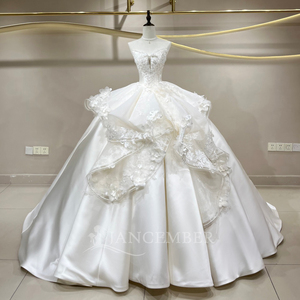 Robe de mariée JFH107 Royal sans bretelles, avec volants, en dentelle florale moderne ivoire, appliques en cristal brodées, longueur ras du sol, traîne chapelle - Product Image 1