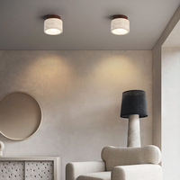 Plafonnier LED en travertin de style rétro et solitaire, les lampes design conviennent aux salons, aux couloirs et aux entrées.
