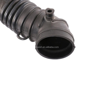 Tuyau d'admission d'air d'origine <span class=keywords><strong>Audi</strong></span> <span class=keywords><strong>A4</strong></span> <span class=keywords><strong>B6</strong></span> 1.8t <span class=keywords><strong>Turbo</strong></span> 06B133356AH avec service de coupe - Product Image 4