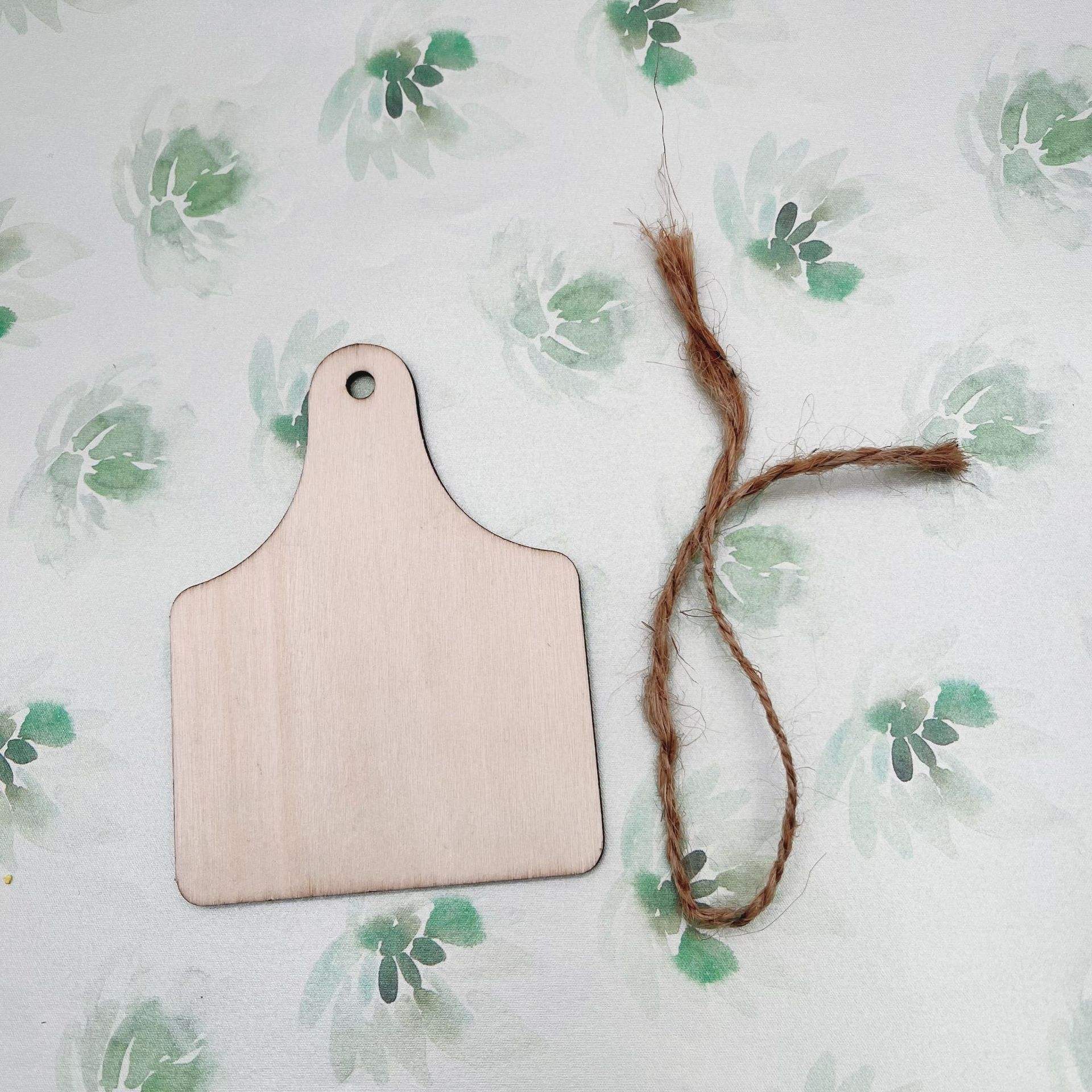 4.เขียง (ประมาณ10*7.5ซม.) 6.3กรัม