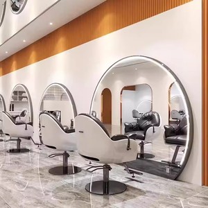 Espejo de Salón LED Arqueado de Doble Cara con Enchufe Integrado, Espejo de Pie para Dos Estilistas para Barbería y Salón - Product Image 3