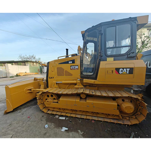 รถดันดินตีนตะขาบ Caterpillar D5K สีเหลือง ใบมีดดันดินสำหรับงานหนัก อุปกรณ์ก่อสร้าง น้ำหนัก 9500 กก. ความสามารถในการดันดิน 2 เมตร - Product Image 2