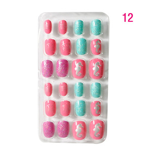 24 <span class=keywords><strong>Uñas</strong></span> Postizas para <span class=keywords><strong>Niñas</strong></span>, <span class=keywords><strong>Uñas</strong></span> Postizas <span class=keywords><strong>de</strong></span> Cobertura Completa en Rosa y Morado, <span class=keywords><strong>Uñas</strong></span> Acrílicas con Diseños <span class=keywords><strong>de</strong></span> <span class=keywords><strong>Flores</strong></span> para <span class=keywords><strong>Niñas</strong></span> - Product Image 6