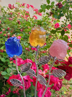 Vente en gros de fleurs de rose sculptées en cristal naturel avec tige métallique, ornement de guérison pour mariage, Saint-Valentin, fête des Mères