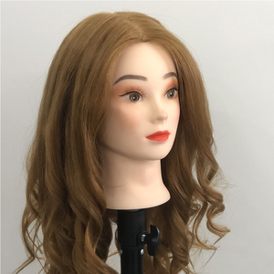 Cabeza <span class=keywords><strong>de</strong></span> Maniquí <span class=keywords><strong>de</strong></span> pelo dorado con cabello humano y sin maquillaje para peluquería y maquillaje, cabeza <span class=keywords><strong>de</strong></span> entrenamiento <span class=keywords><strong>de</strong></span> muñeca <span class=keywords><strong>de</strong></span> cosmetología, <span class=keywords><strong>precio</strong></span> al por mayor - Product Image 4