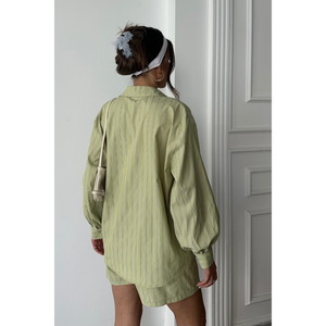 Conjunto de Dos Piezas de Verano POPLIN, Top de Lana a Rayas Verdes y Pantalones Cortos por Encima de la Rodilla, Corte Holgado, Talla XS - Product Image 1