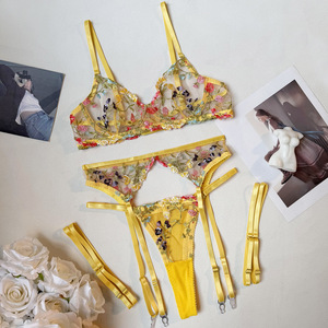 Pakaian Dalam Sensual Berenda Transparan Bordir 3-Potong Garter Mewah Cantik Perawatan Kulit Pendek Intim - Product Image 6