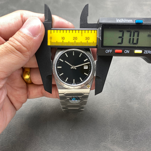 Montre mécanique de luxe de style designer avec fond transparent, aiguilles lumineuses, étanche, en or 18 carats, montre de business. - Product Image 3