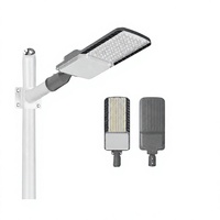 Lampadaire LED 50W à détecteur de mouvement radar et contrôle photocellule crépuscule-aube pour routes urbaines, trottoirs, jardins et aménagements paysagers