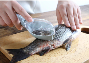 Kitchen Accessories Fast Removing Plastic Fish Scale Scraper Cleaning Knife Seafood Tools with Skin Brush Fish - Product Image 2