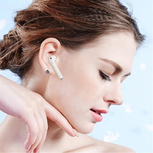 <span class=keywords><strong>TWS</strong></span> inalámbrica auricular i12 i11 i10 <span class=keywords><strong>i9s</strong></span> i7s control táctil auriculares magnético caja de <span class=keywords><strong>carga</strong></span> BT 5,0 auriculares <span class=keywords><strong>TWS</strong></span> i12 - Product Image 4