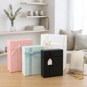 Caja Plegable Magnética de Lujo con Certificación FSC, Lista para Enviar, Caja de Regalo Rígida Plegable Rosa, Empaque de Marca Premium Sostenible - Product Image 3