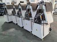 Laminoir à pâte vertical professionnel haute vitesse, machine automatique de production de croissants pour restaurant