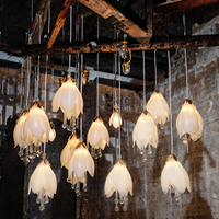 Lustre en acrylique lumineux à 10 têtes de magnolia Yulan, lampe décorative circulaire suspendue pour salle de mariage et Noël