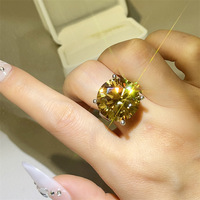 Luxuriöser Rundschliff 20CT VVS GRA Gelber Moissanit Schmuck S925 Silber Weißgold Plattiert Beste Einzigartige Seitenstein-Design Ringe