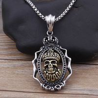 Pendentif Tête de Mort Bicolore en Acier Inoxydable Créatif pour Hommes, Collier Couronne Creuse Hip Hop