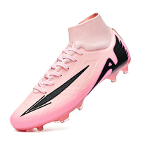 Chaussures de football automne-hiver de haute qualité, fabrication directe d'usine ODM/OEM, design tendance, styles très demandés, personnalisables en série.