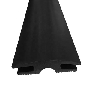 <span class=keywords><strong>38</strong></span> 3/4 "H X 2-3/4" W Porte de seuil en vinyle insonorisée pour réduire le bruit - Product Image 2