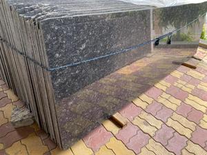 Achetez du granit noir perle de haute qualité, durable, surface polie moderne, grandes dalles pour comptoirs et sols, en vente - Product Image 2