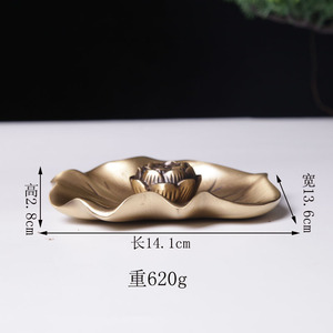 Quemador de incienso de cobre puro con diseño antiguo de hoja de loto y flor de loto, adecuado para uso doméstico e interior. Madera de Sándalo - Product Image 3