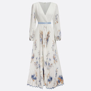 Abito Casual Primaverile Premium con <span class=keywords><strong>Stampa</strong></span> <span class=keywords><strong>Etnica</strong></span>, Motivo Floreale, Vita Stretta, Maniche a Sbuffo, Ampia Gonna e Scollo a V - Product Image 2
