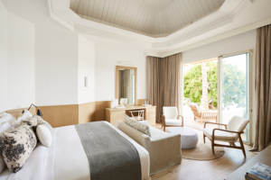 Ensemble <span class=keywords><strong>de</strong></span> meubles <span class=keywords><strong>de</strong></span> chambre à coucher en bois massif moderne <span class=keywords><strong>de</strong></span> <span class=keywords><strong>luxe</strong></span> pour hôtel, villa, complexe hôtelier et salon à <span class=keywords><strong>Maurice</strong></span> - Product Image 5